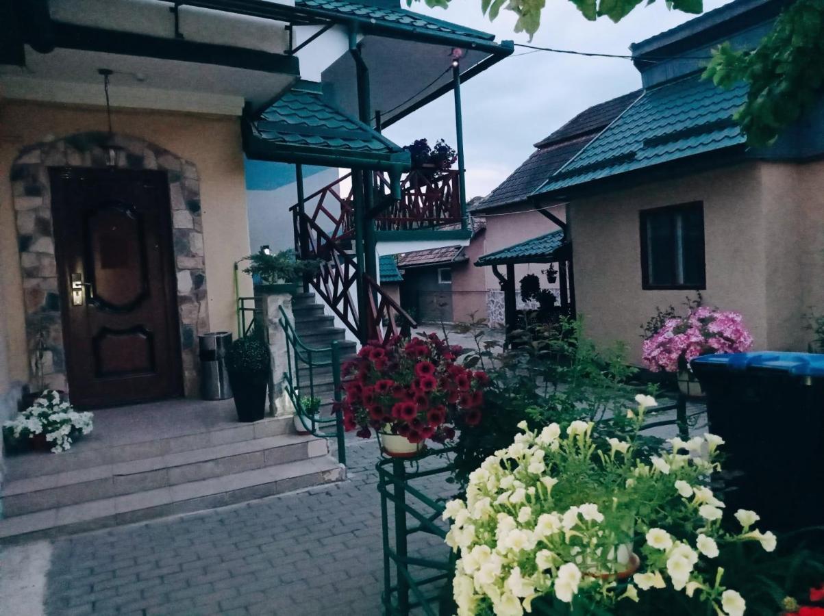 Hotel Casa Vinco Vici Turda Exteriér fotografie